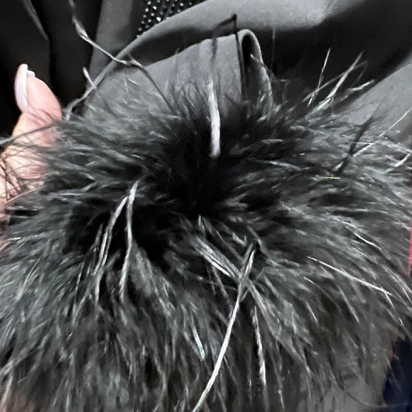 Embellished Feather Suit Set - Picture 8 of 13